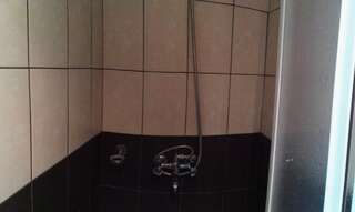 Лоджи nakvinės namai Mano kelias Вильнюс Двухместный номер с 1 кроватью или 2 отдельными кроватями, общая ванная комната-6